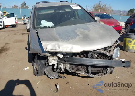 2002 Toyota Sienna Le z USA, uszkodzony, nr VIN 4T3ZF13C32U435563